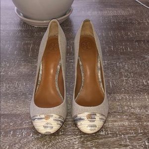 Tory Burch Burlap Pump